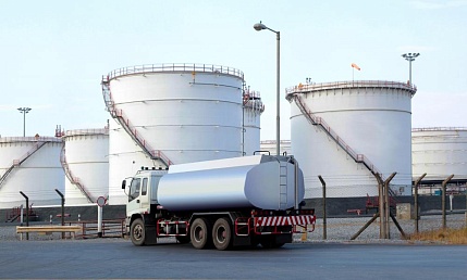 Хранение топлива на нефтебазе